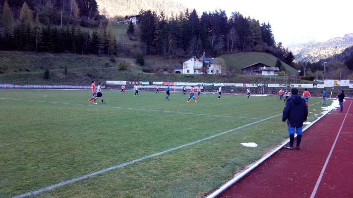 Fc Gherdëina besiegt im spitzenspiel Eggental mit 1-0, Siegestreffer wurde von Peter Mittermair in der 65 Minute per Elfmeter erzielt