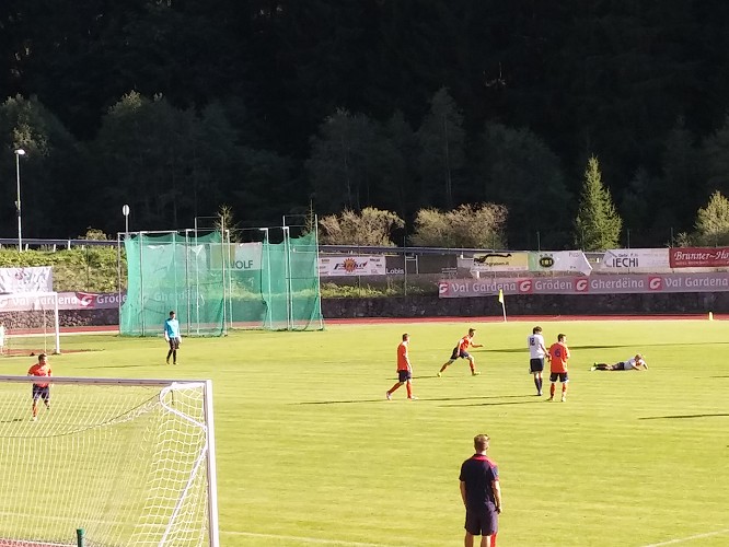 Fc Gherdeina parte con una vittoria in questa nuova stagione di seconda Categoria,gol vittoria di Jonas Runggaldier al 62 minuto