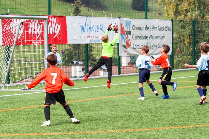 Anprobe Fussballkleidung Neueinschreibungen